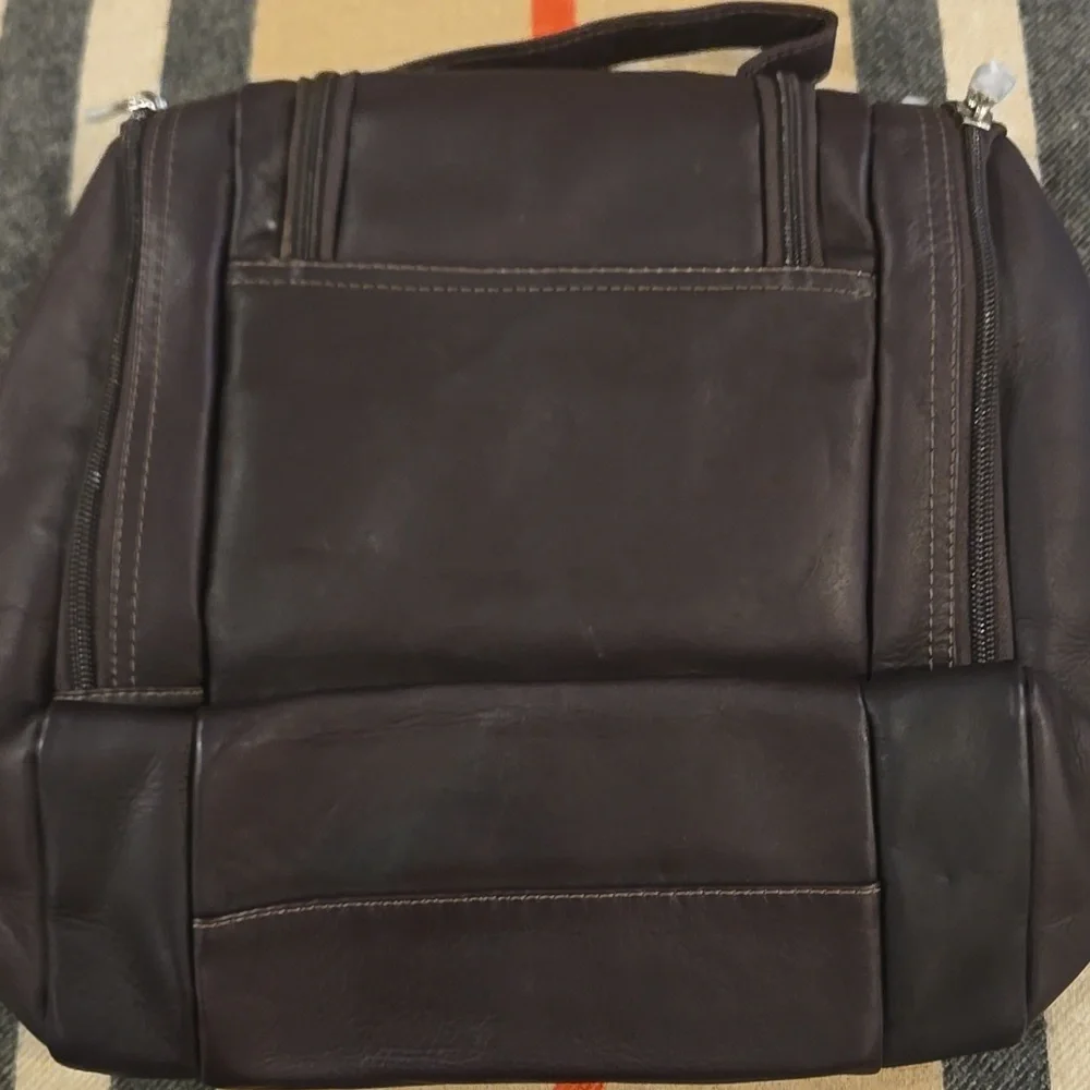 Brown Leather Hanging Travel Toiletry Kit NWOT - Picture 10 of 13